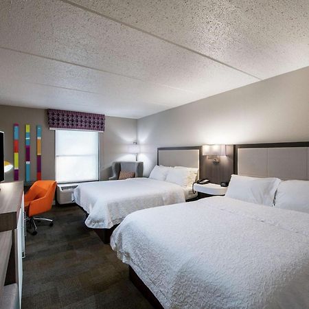 Hampton Inn Гейнсвилл Экстерьер фото