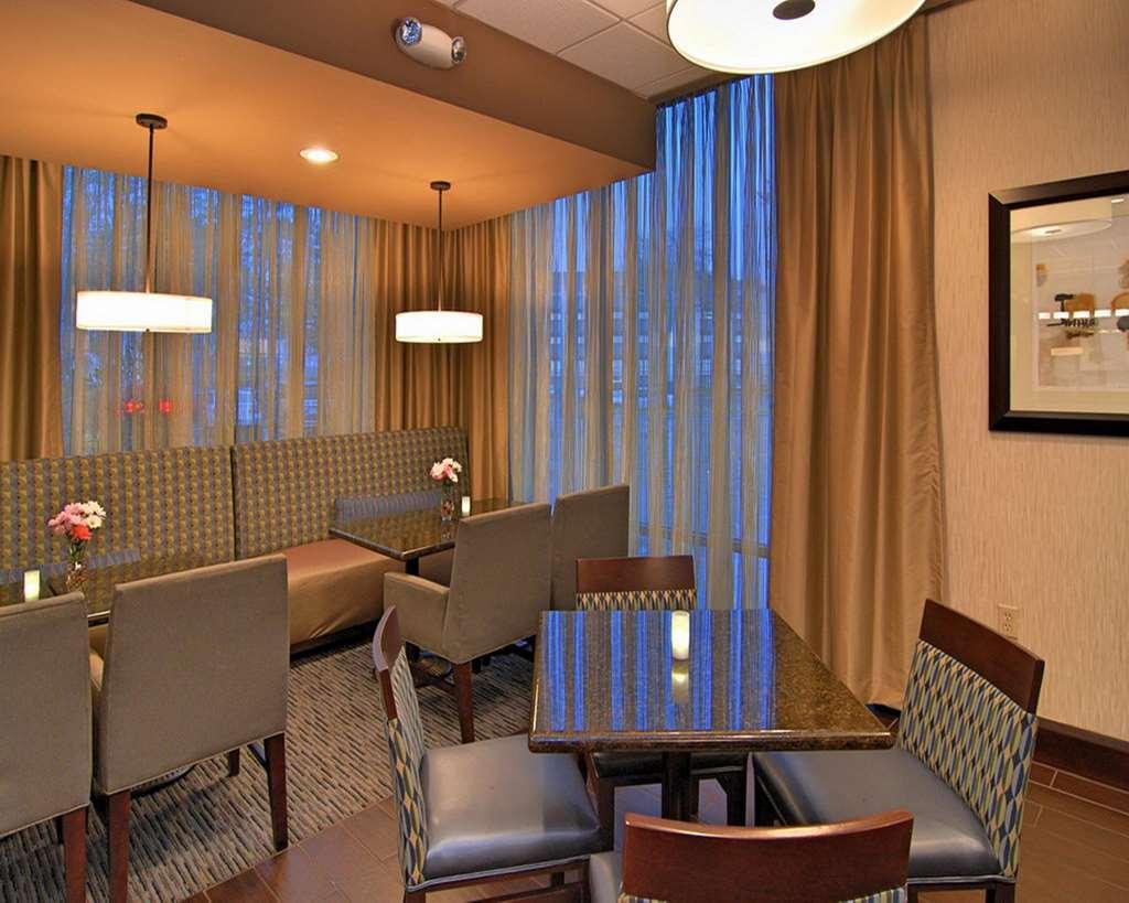 Hampton Inn Гейнсвилл Экстерьер фото