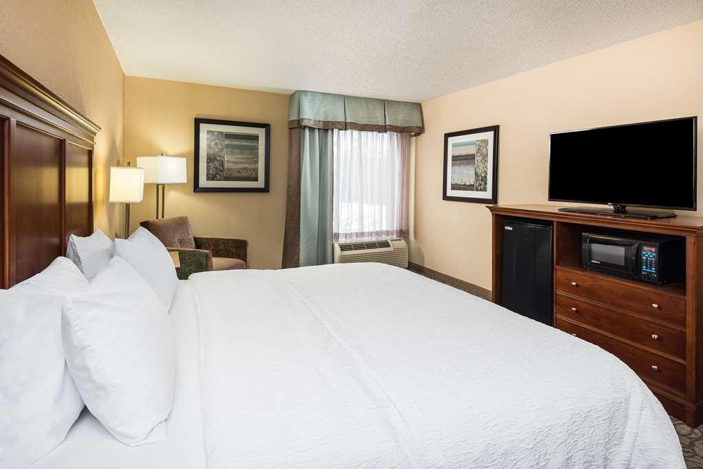 Hampton Inn Гейнсвилл Номер фото